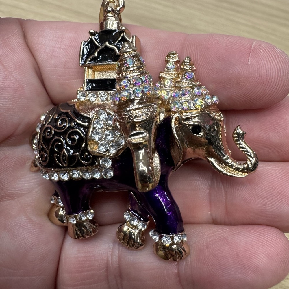 Betsey Johnson Elephant 3D Pendent Necklace Rhinestone Dark Purple Two Heads